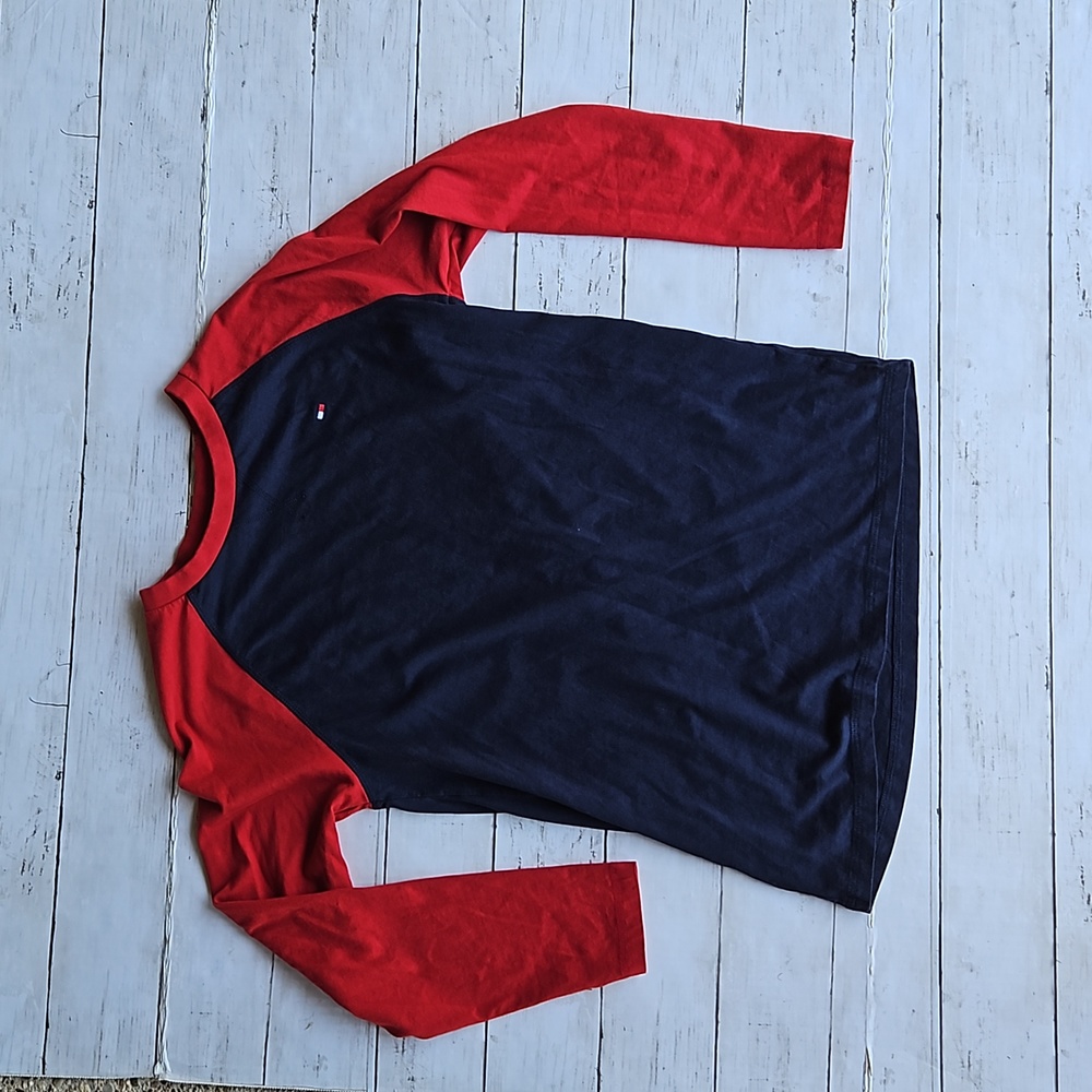 Tommy Hilfiger Raglan Style Shirt